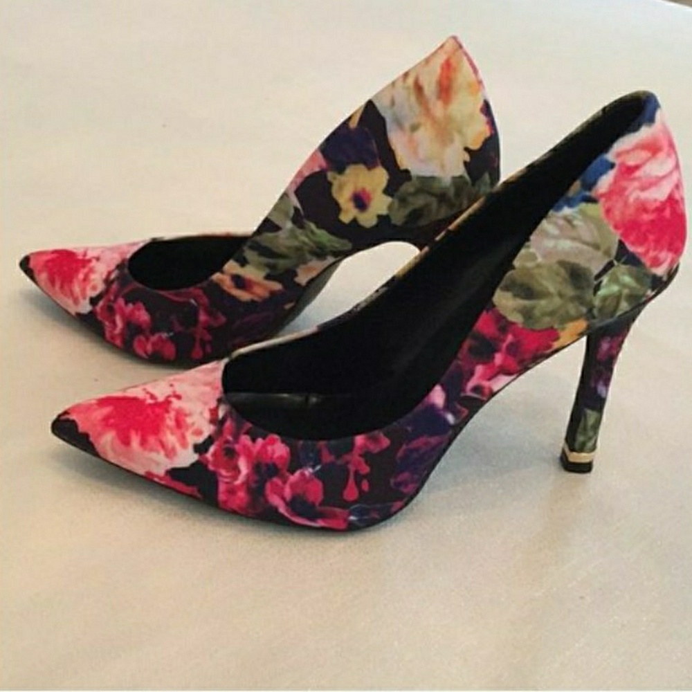 Guess size 7